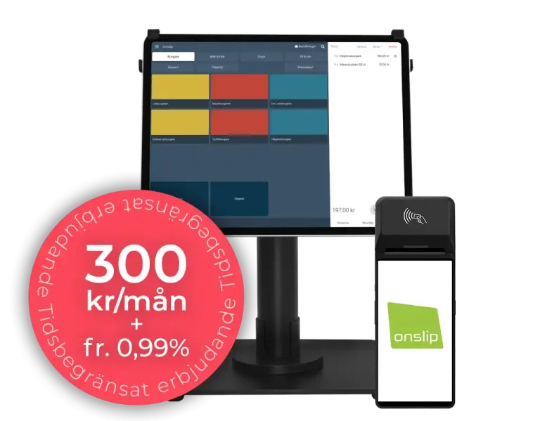 En surfplatta på ett stativ med ett kassasystem på skärmen. Bredvid står en kortterminal med en grön logotyp som symboliserar Onslip kassasystem.